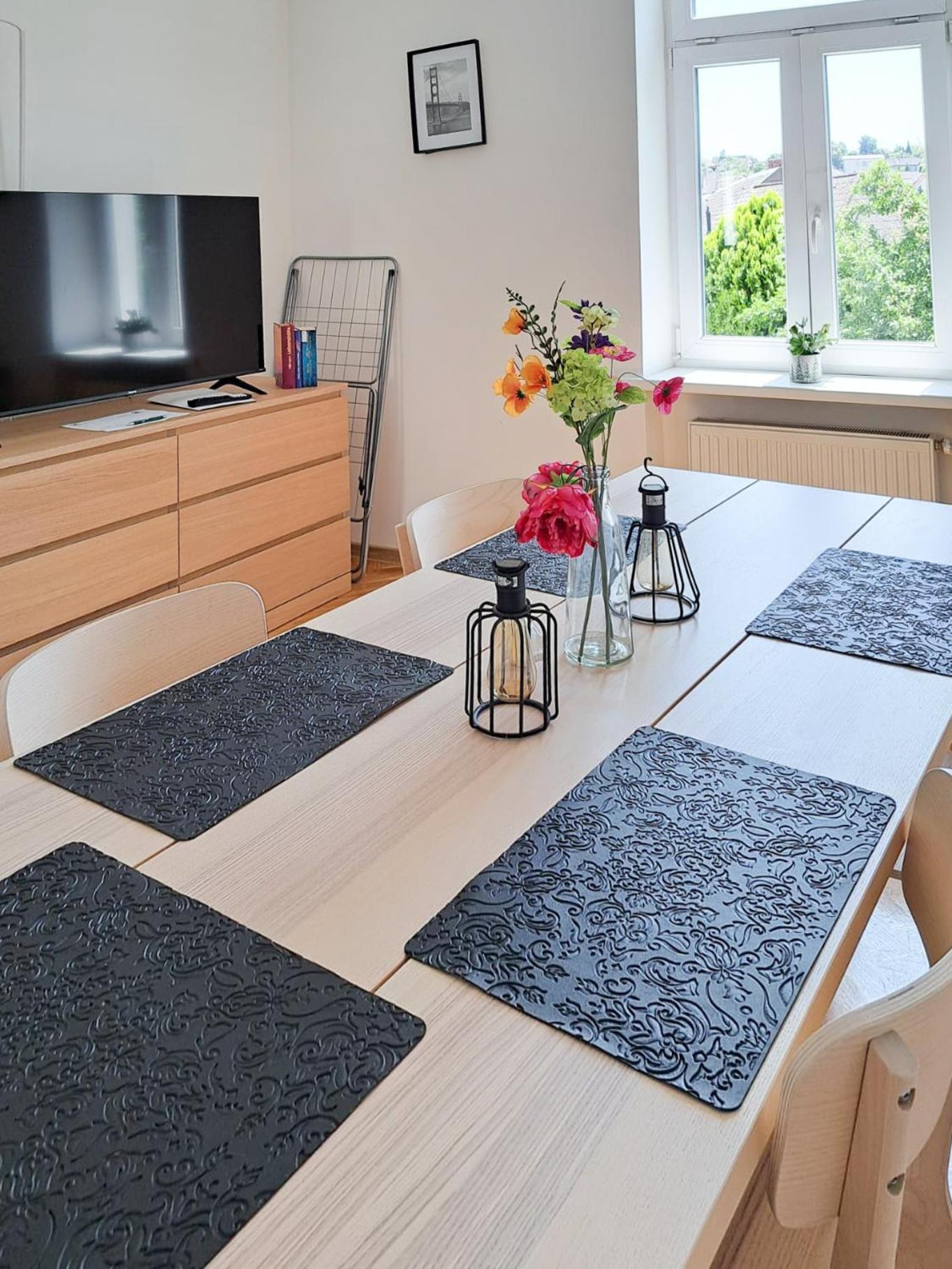 Revliving Apartments Eggenburg Екстериор снимка